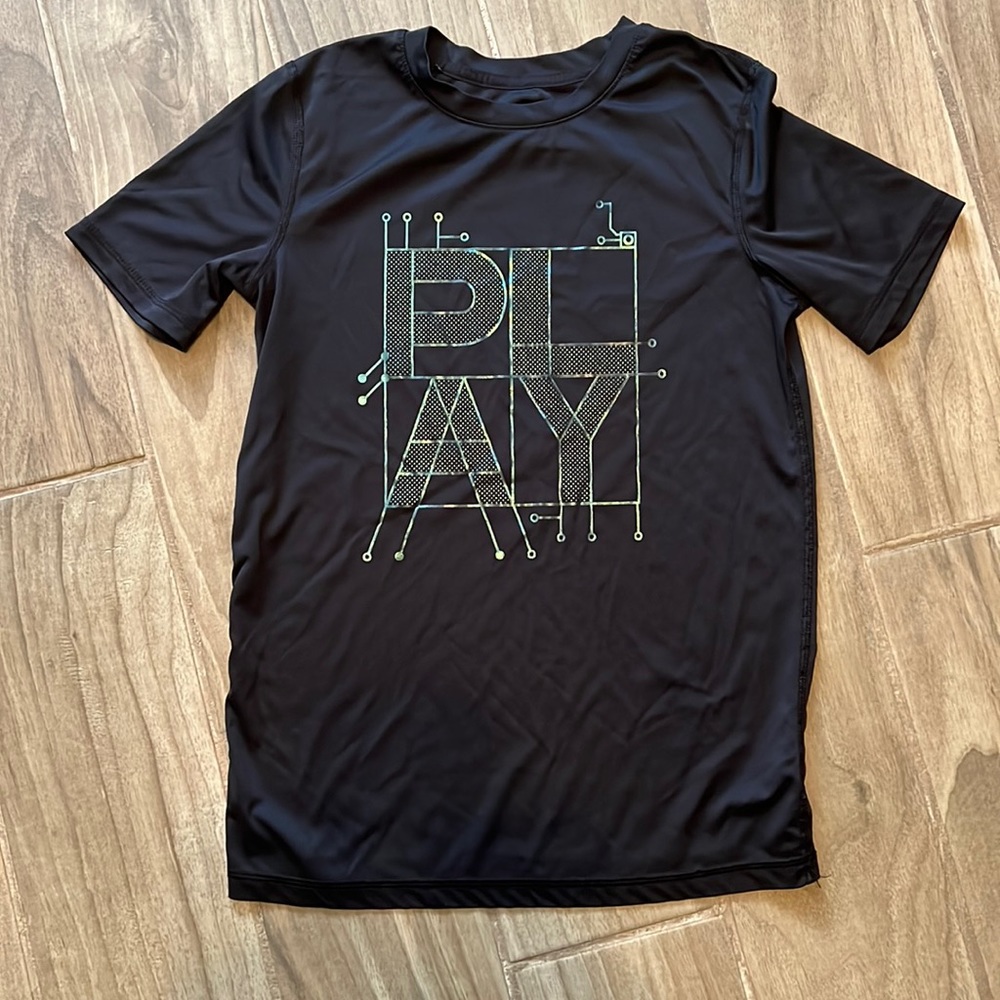 Boys Athletic T-Shirt Size Large 12/14